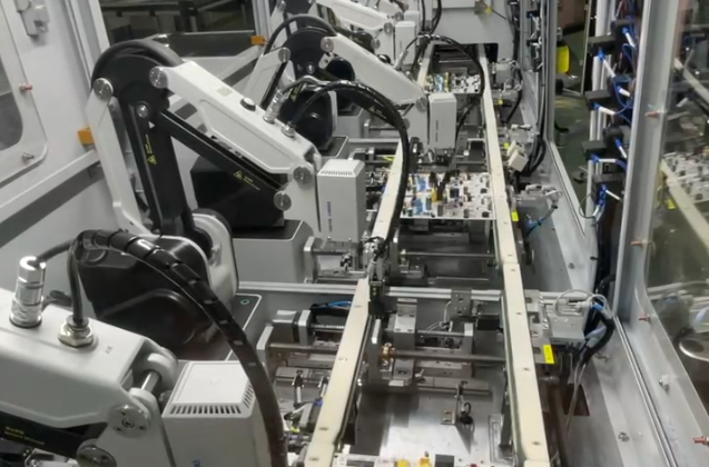 Robot da banco compatti per insertion